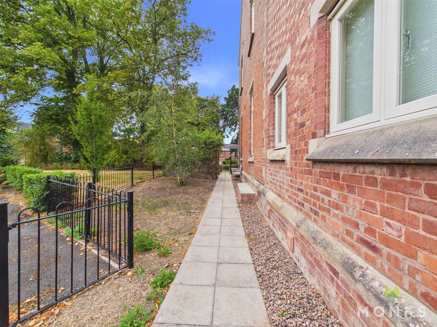 51 Oliver Road, Shrewsbury, SY3 5FX For Sale